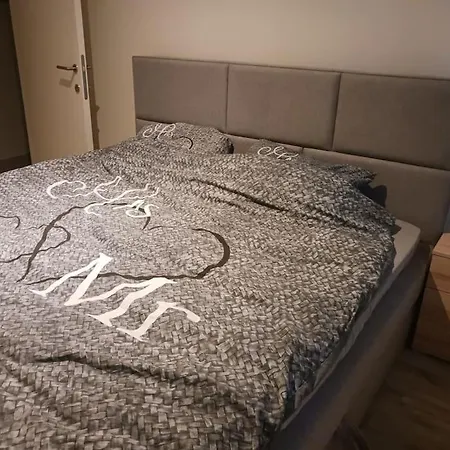 Deer Vlakbij Zee Appartamento Ostenda