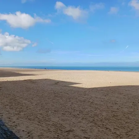 Deer Vlakbij Zee Appartamento *