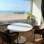 Deer Vlakbij Zee Lägenhet *